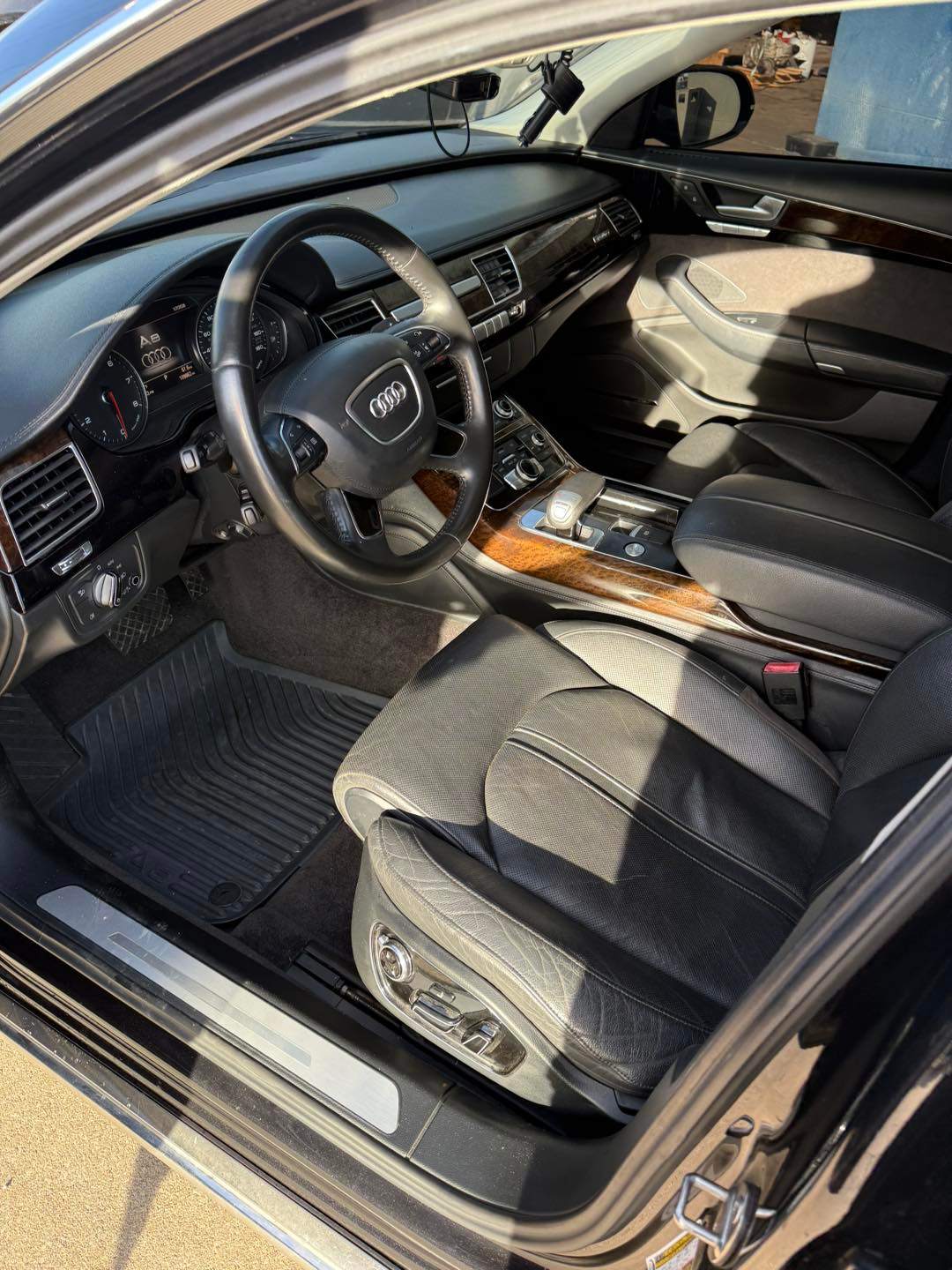 Car Image 12