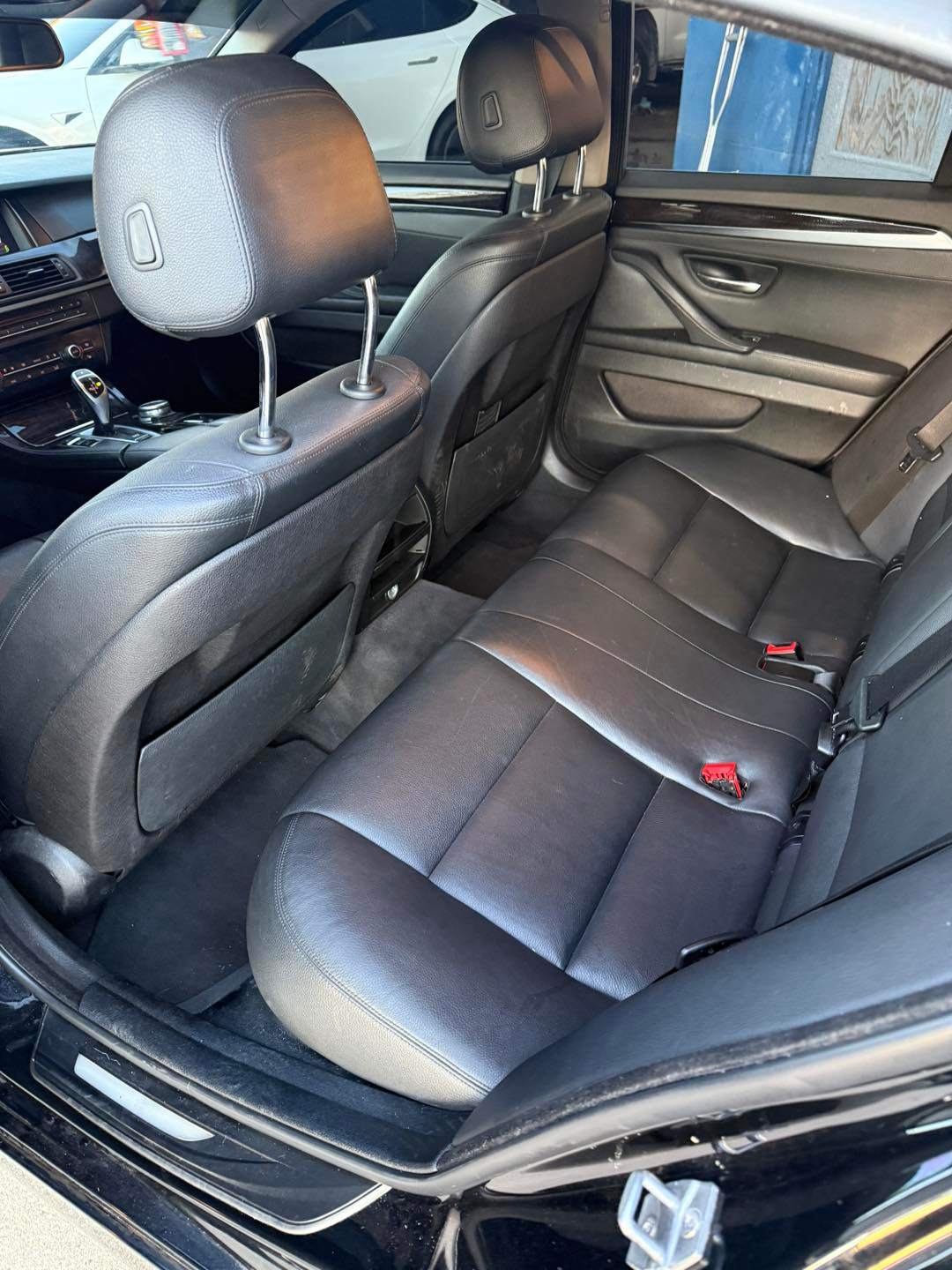 Car Image 13